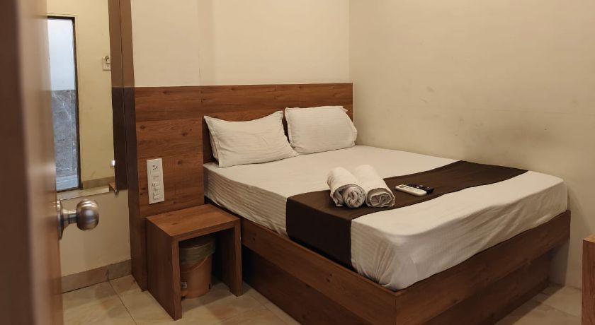 Hotel Apple Inn in Mumbai