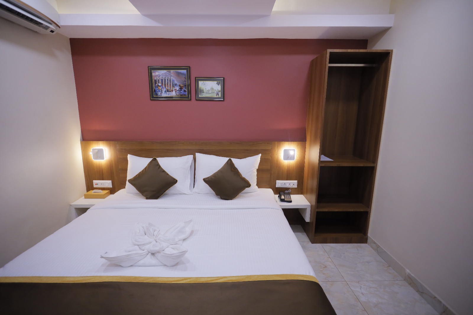 The Avenue Hotel in Kolkata