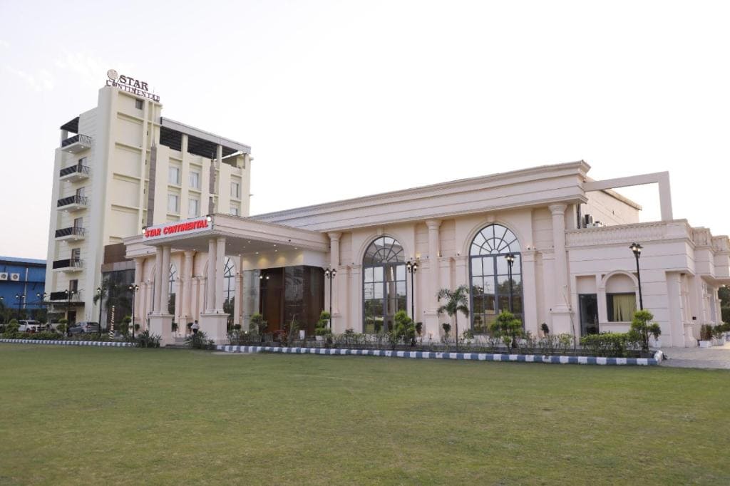 Hotel Star Continental in Noida