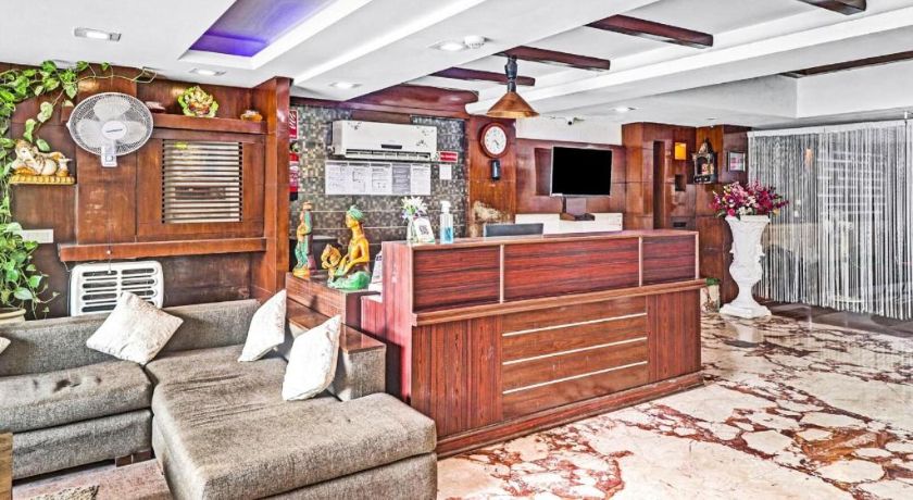 Hotel The Royal Galaxy in Delhi