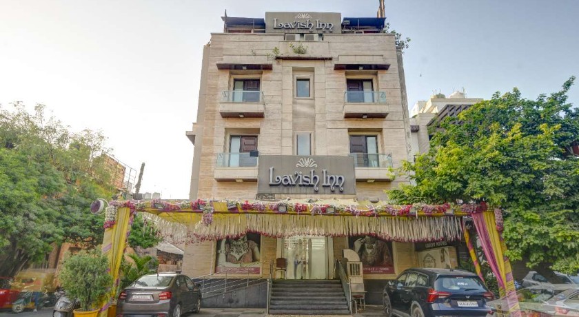 Qotel Signature Lavish Inn in Delhi