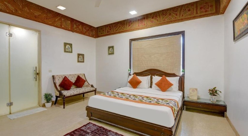 Qotel Signature Lavish Inn in Delhi