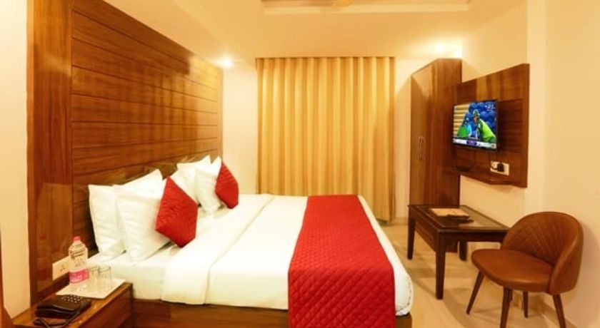 Hotel Chanakya Inn in Delhi