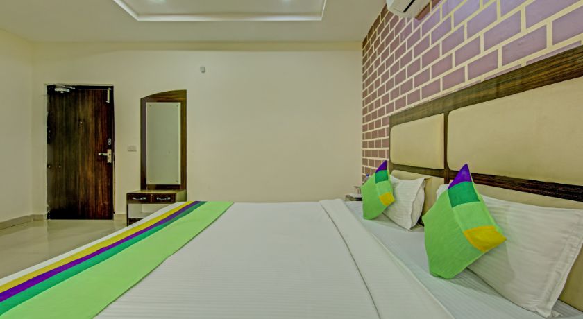 Hotel The Benz in Mohali