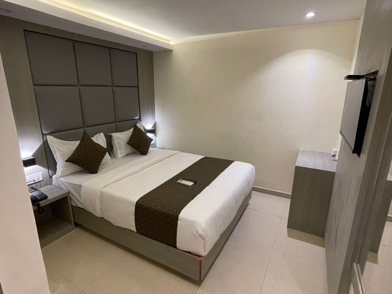 Hotel Boston in Mumbai