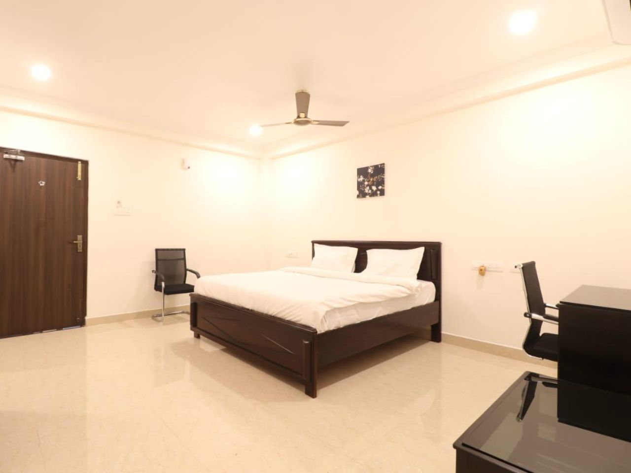 Hotel MN Stays in Vijayawada