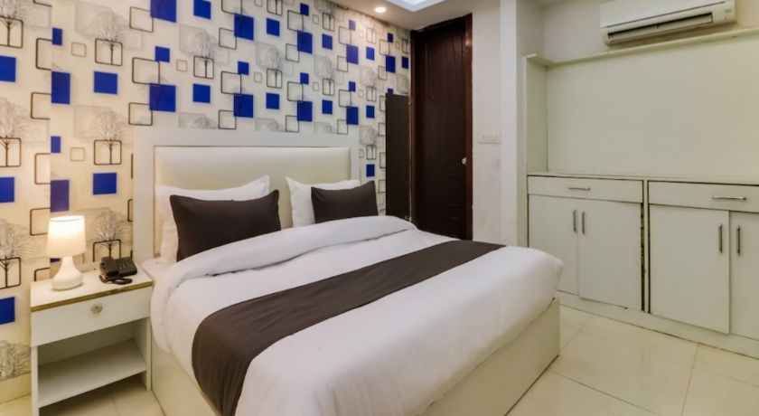 Hotel Galaxy Stay in Delhi