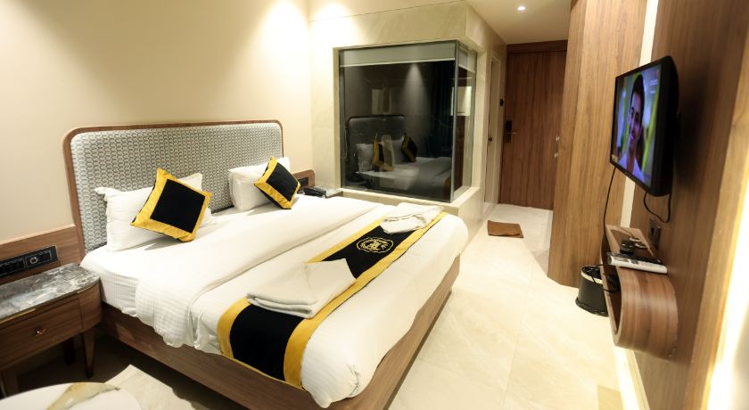 Hotel AR Paradise in Mumbai