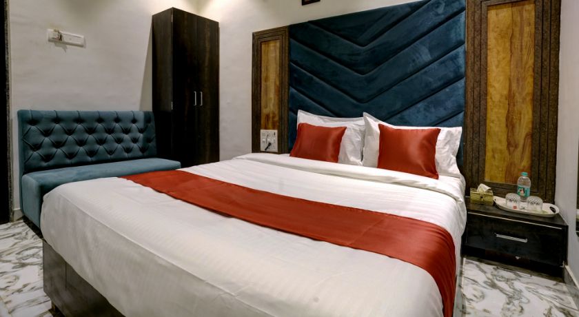 Hotel Golden Palace in Mumbai