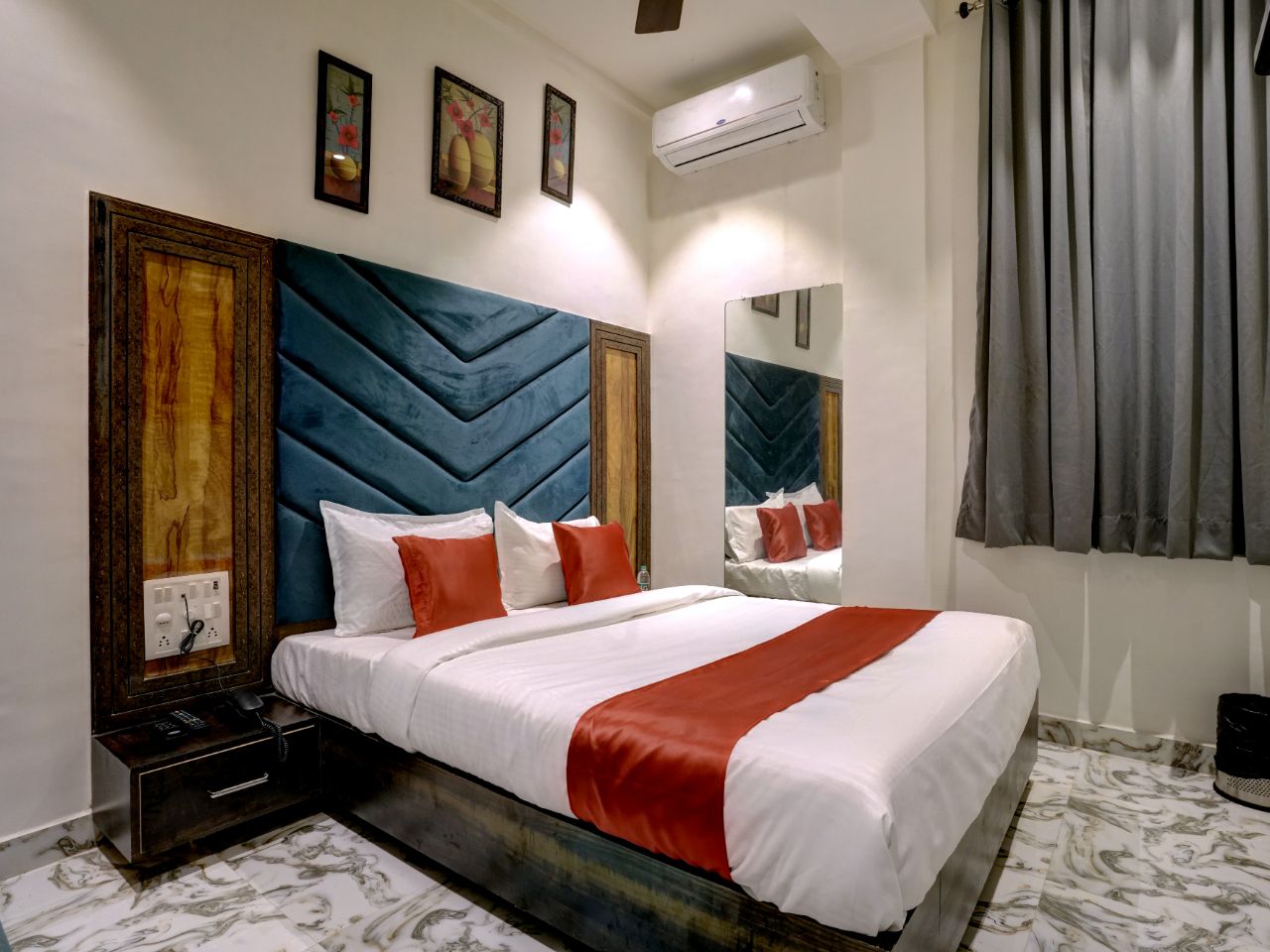 Hotel Golden Palace in Mumbai