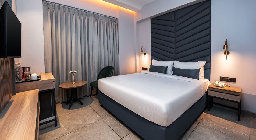 Hotel Ajanta Continental in Mumbai