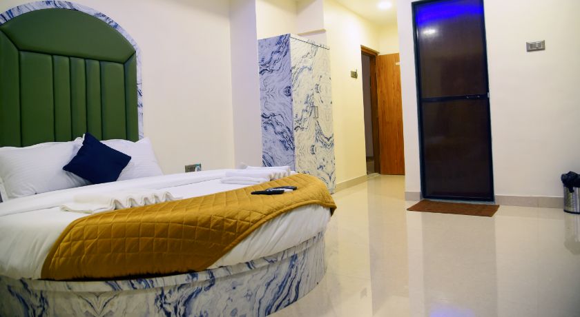 Hotel Edition Blue in Mumbai