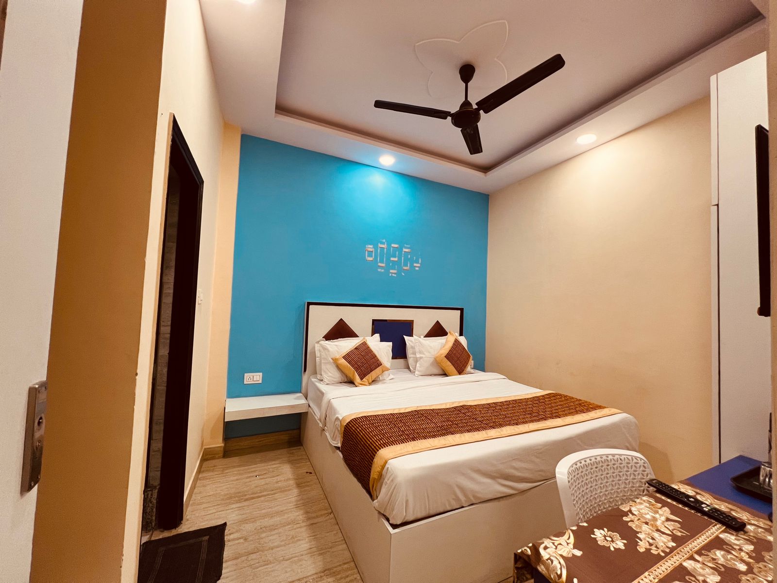Hotel Gold Star in Delhi