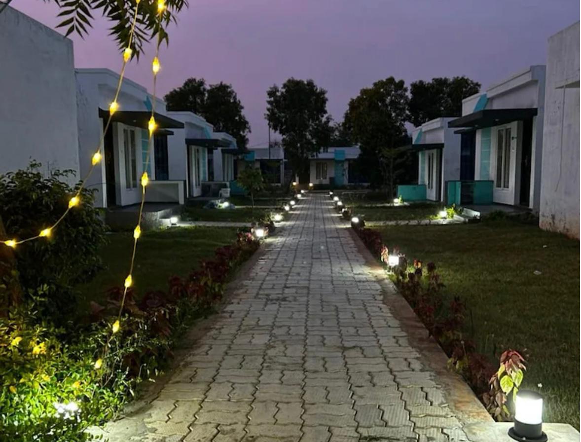 Lazo Atlantis Resort and Convention Centre in Marakkanam