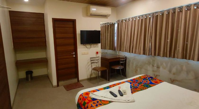 Landmark Guestline in Navi Mumbai