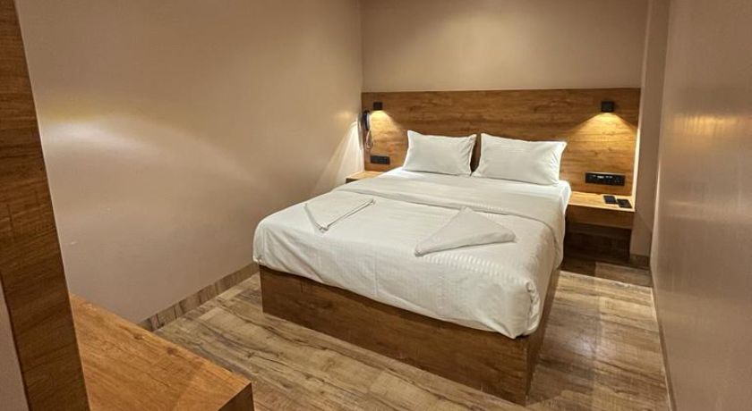 Hotel Embrace Inn in Mumbai