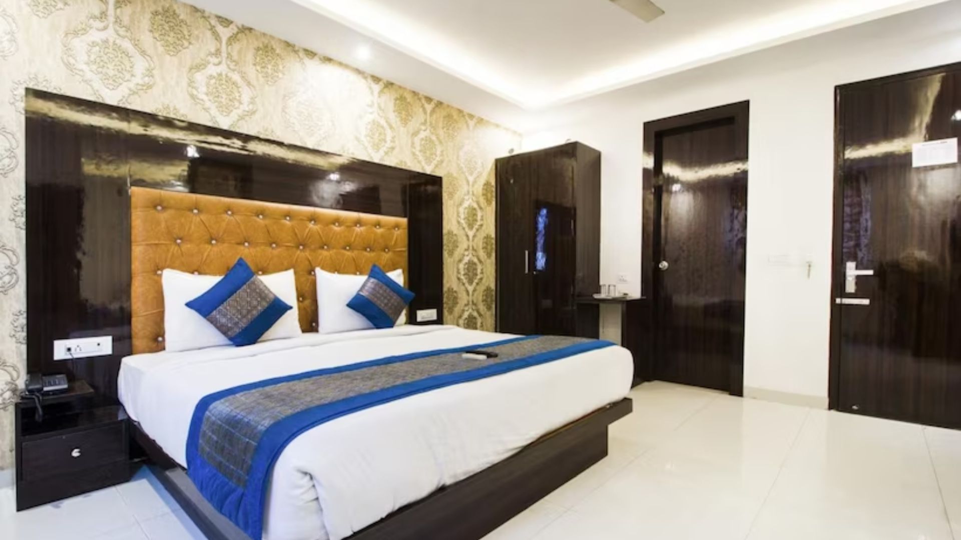 Iconic Suites in Delhi