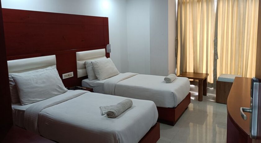 Hotel Autumn Crocus in Guwahati