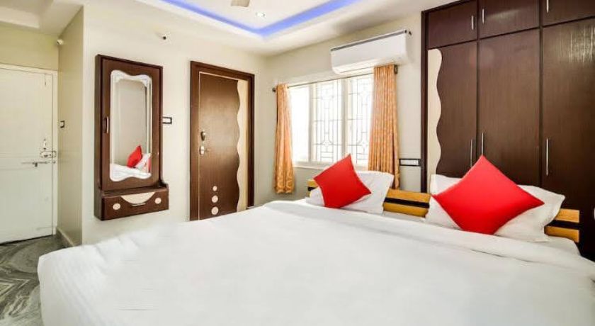 Corniche Hotel in Visakhapatnam