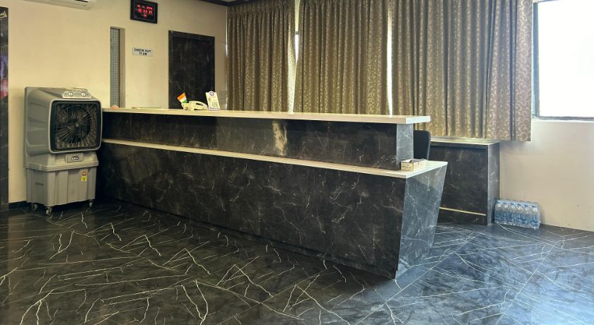 Hotel Selfie Inn in Ahmedabad