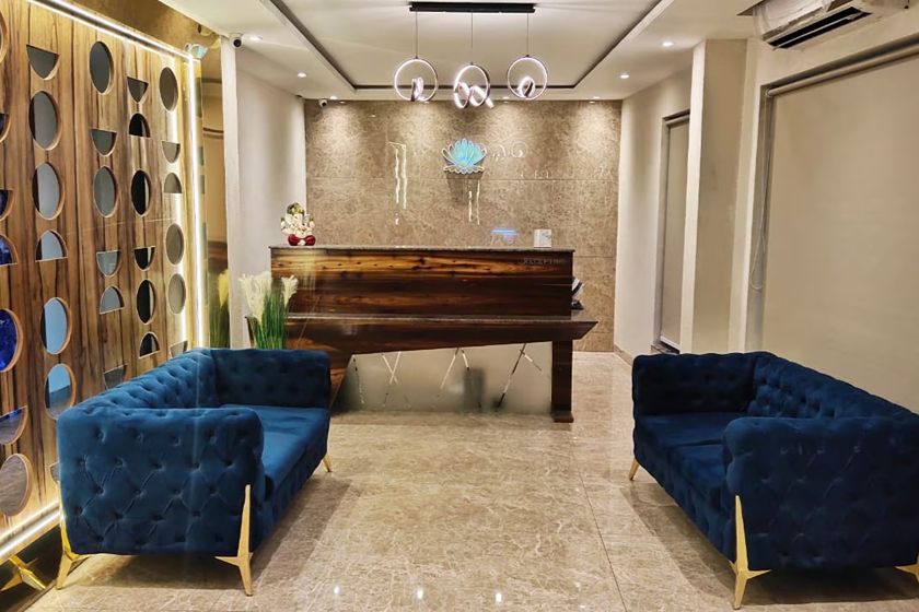 Hotel Pearl Wood in Zirakpur