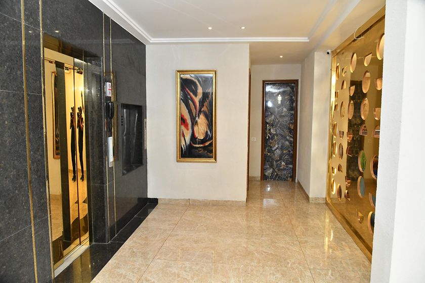 Hotel Pearl Wood in Zirakpur