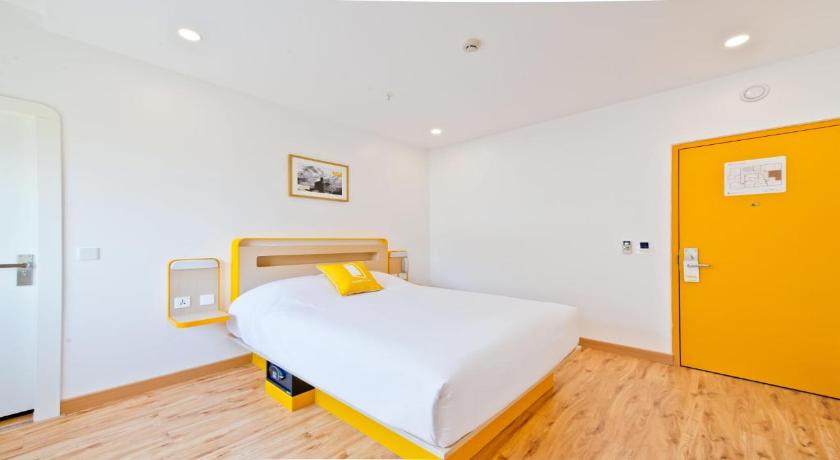 Bloomrooms @City Centre in Bangalore