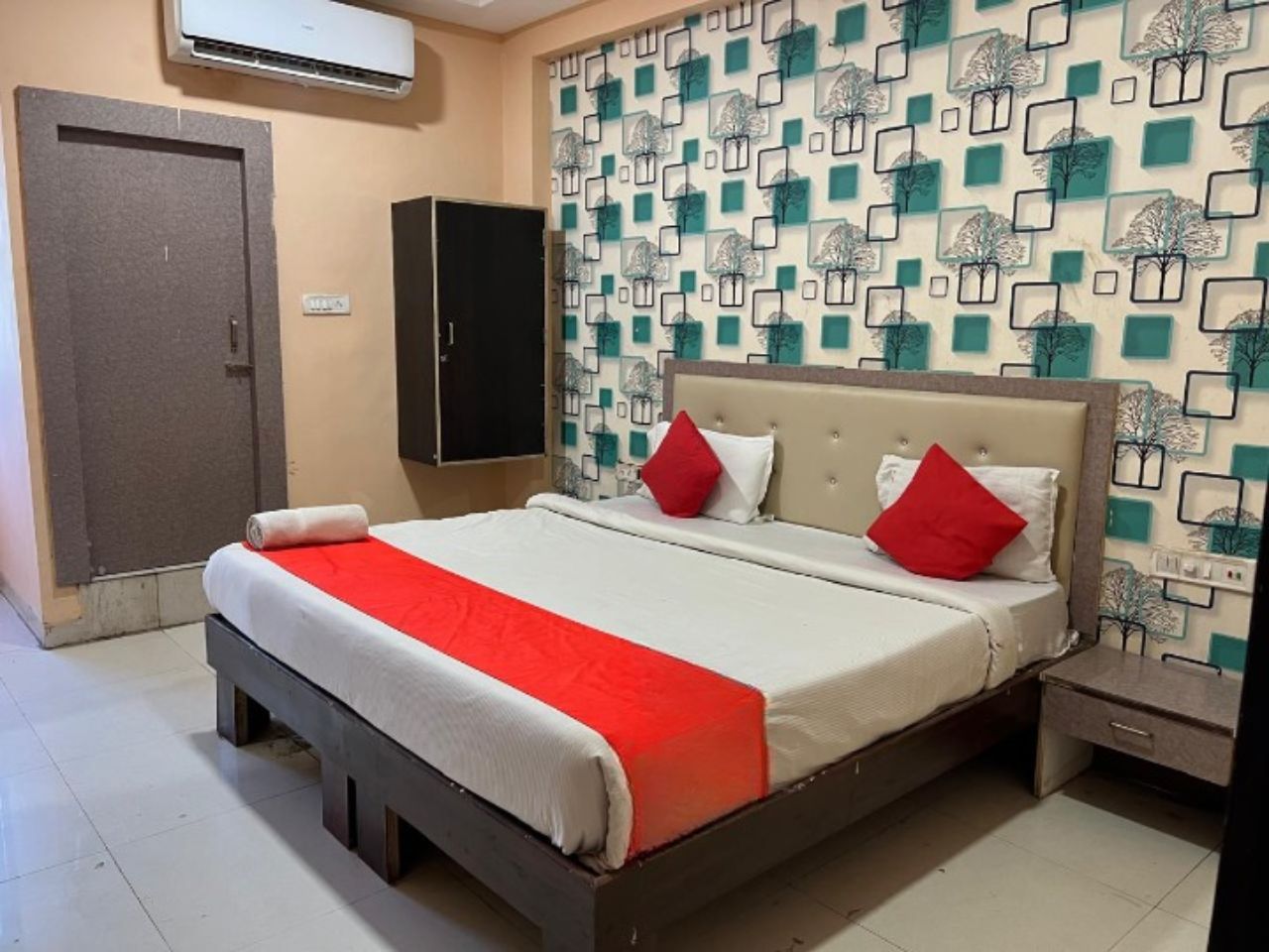Hotel Shiva Inn in Indore