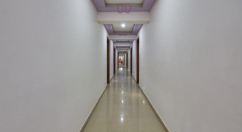 Hotel Gold Leaf in Ahmedabad