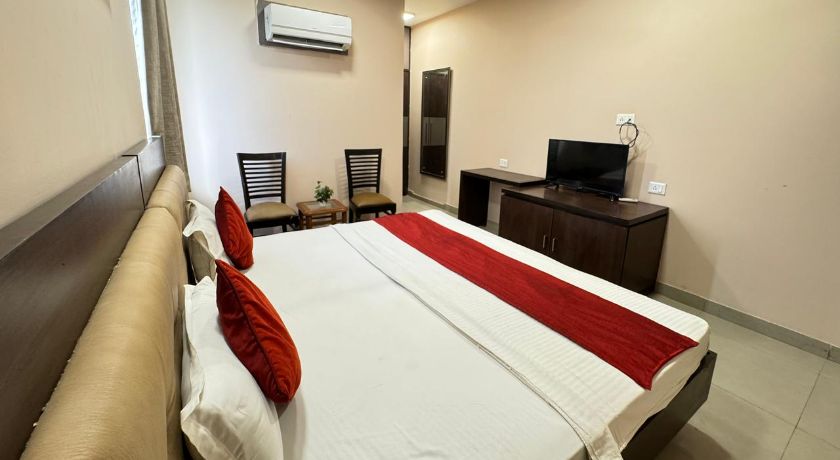 Hotel Admire Inn in Noida
