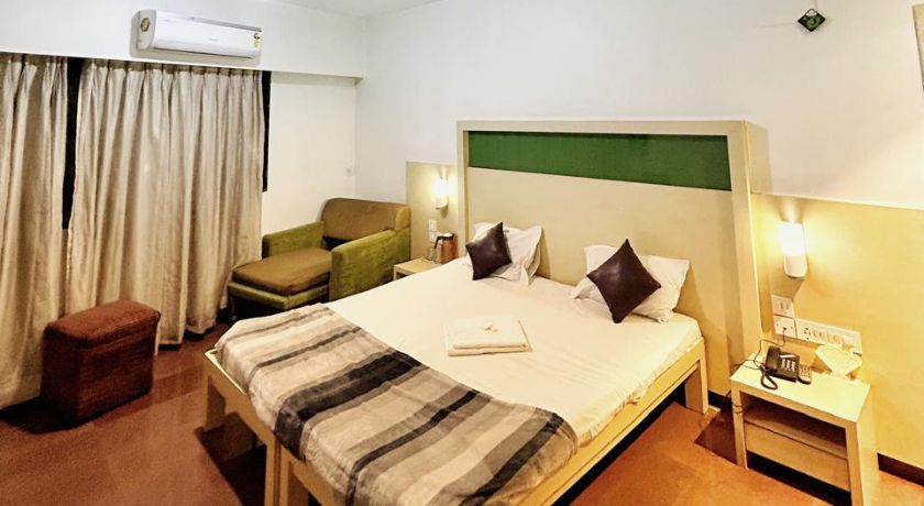 Hotel Twins in Thane