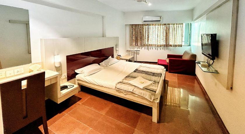 Hotel Twins in Thane