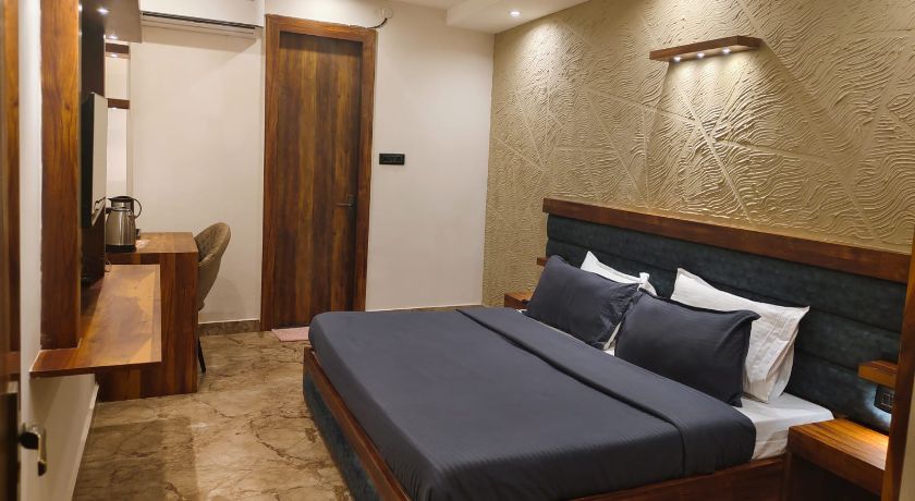 Hotel Sky High by T And M in Haridwar