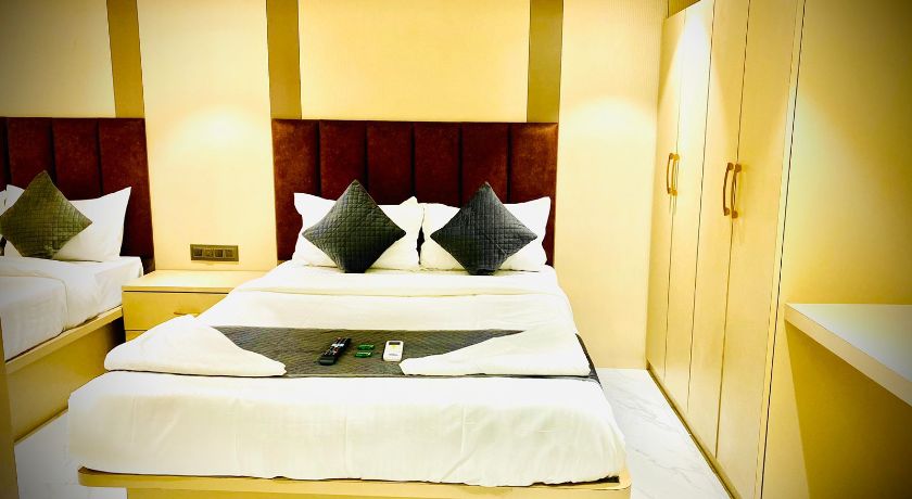 Hotel Dolphin Residency in Mumbai