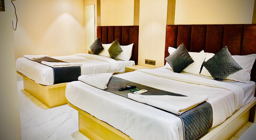 Hotel Dolphin Residency in Mumbai