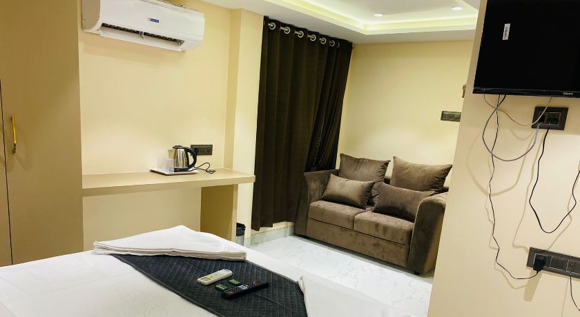 Hotel Dolphin Residency in Mumbai