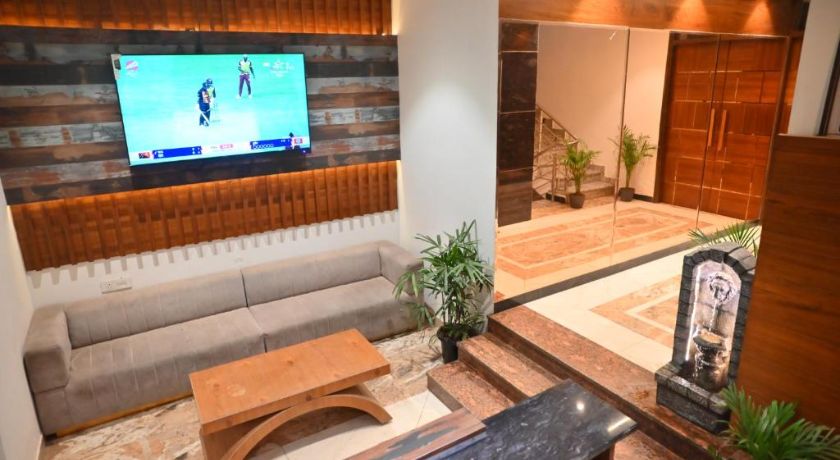 Hotel Lake View in Chandigarh