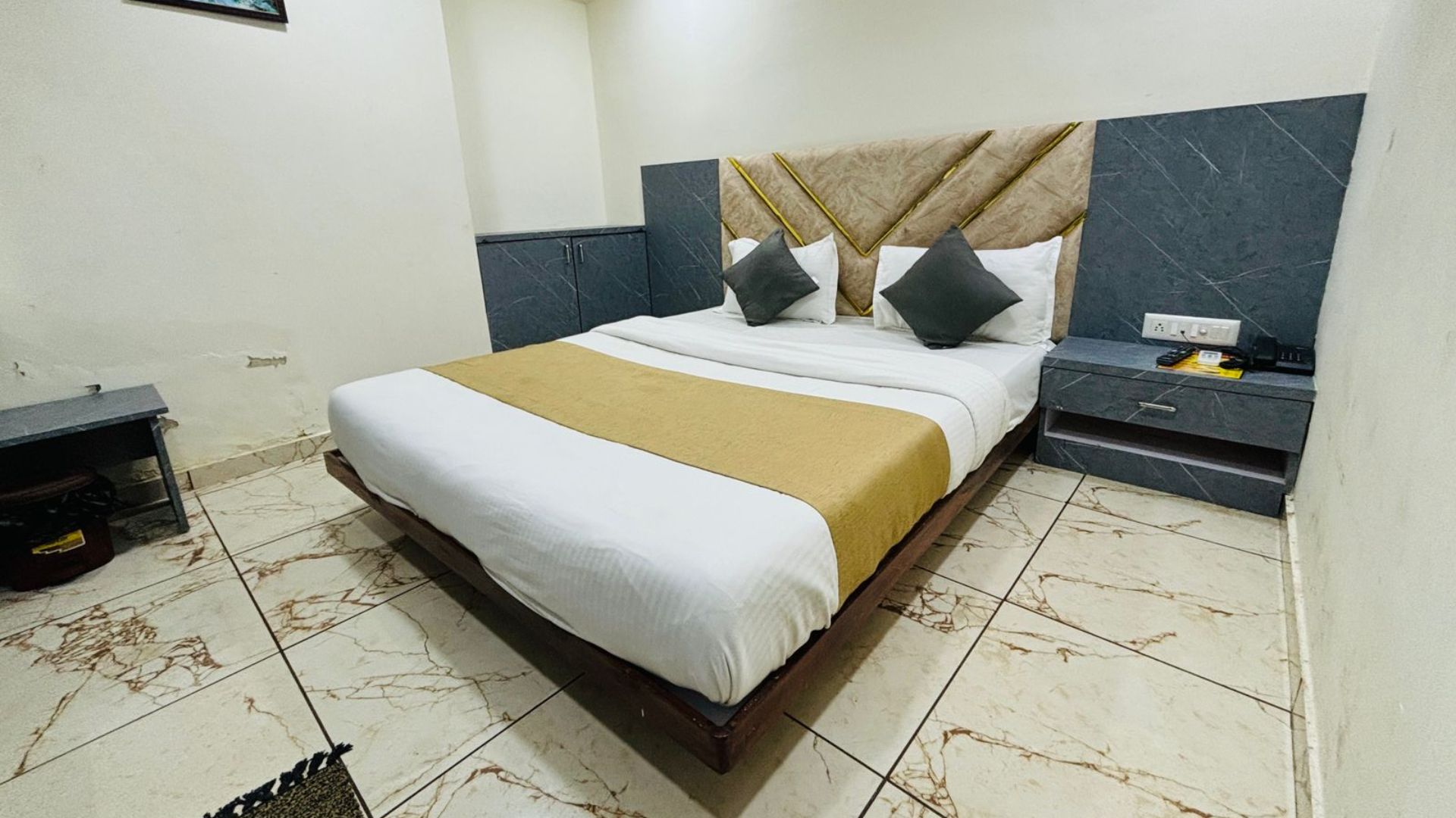 Hotel Heritage in Ahmedabad