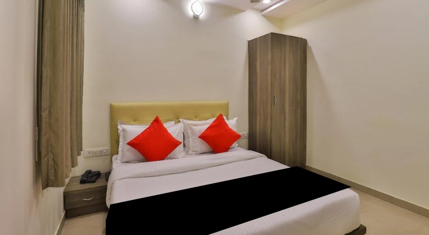 Hotel The S G in Ahmedabad