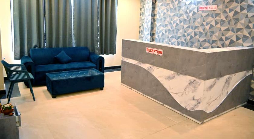 Hotel Raas Plaza in Kanpur