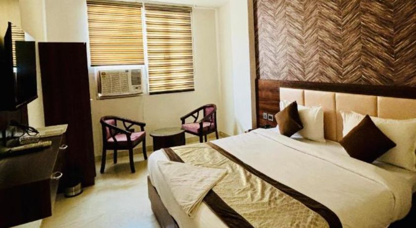 Hotel ECG Grand Inn in Delhi