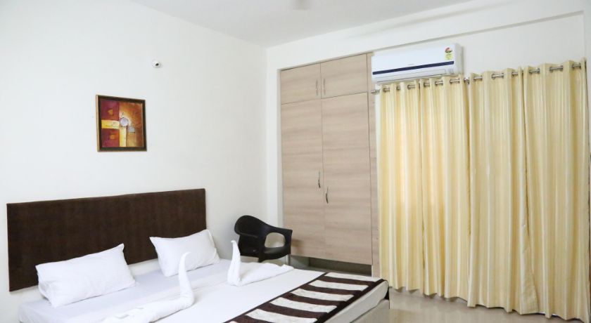 Hotel Smriti Grand in Bhopal