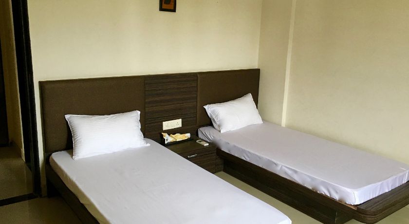 Hotel Smriti Grand in Bhopal