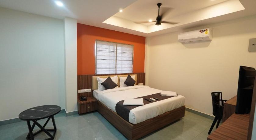 Hotel Hive Inn in Kozhikode