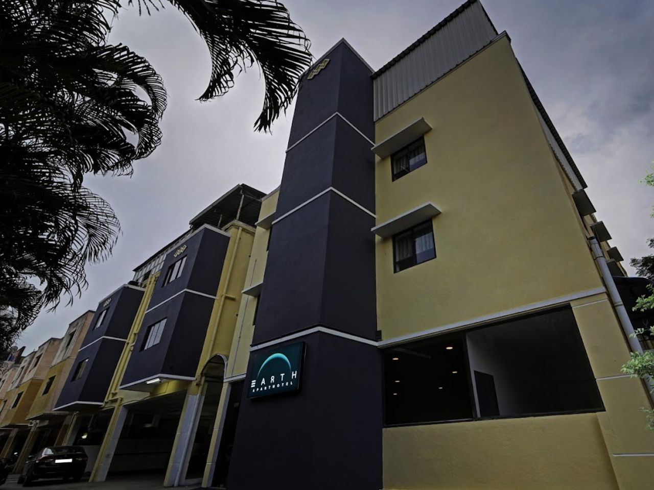 Earth Apart Hotel in Chennai