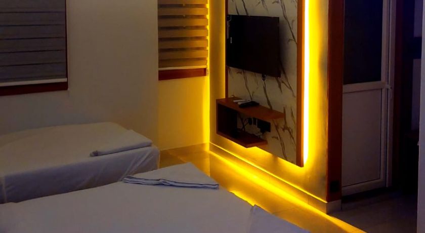 Marine Plaza Hotels in Kochi