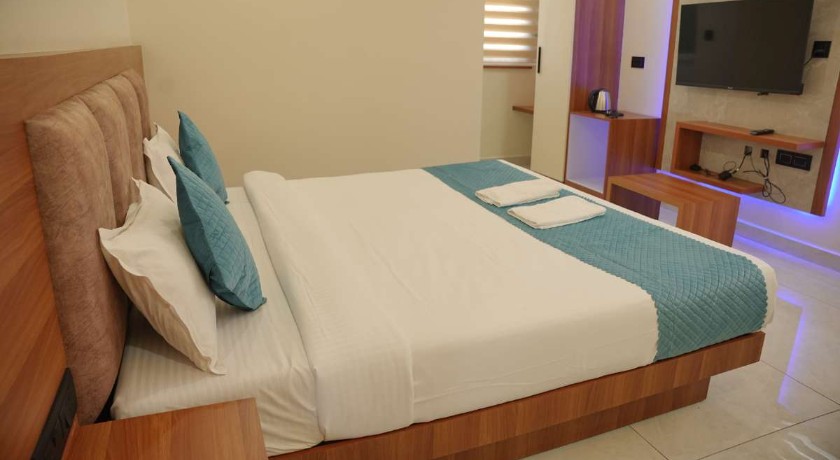 Marine Grand Suite in Kochi