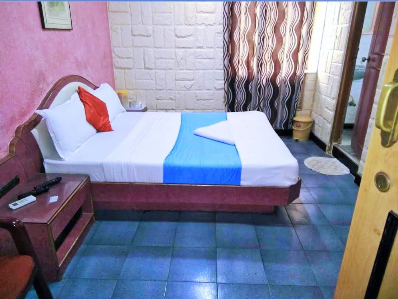 Hotel Platinum Residency in Mumbai