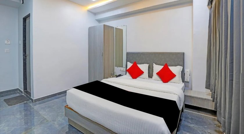 Hotel Balaji Inn in Surat