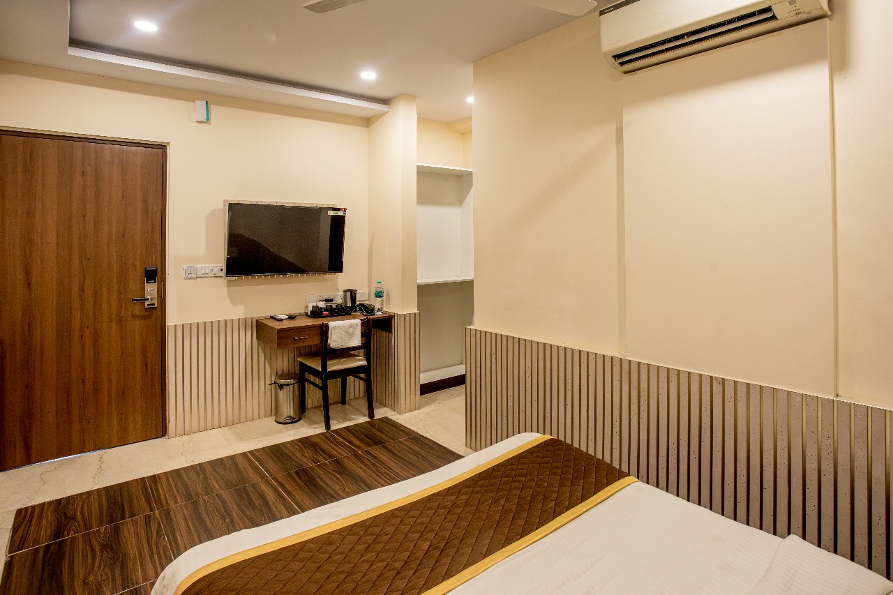 Stayz Inn De-Lux Near US Consulate in Chennai